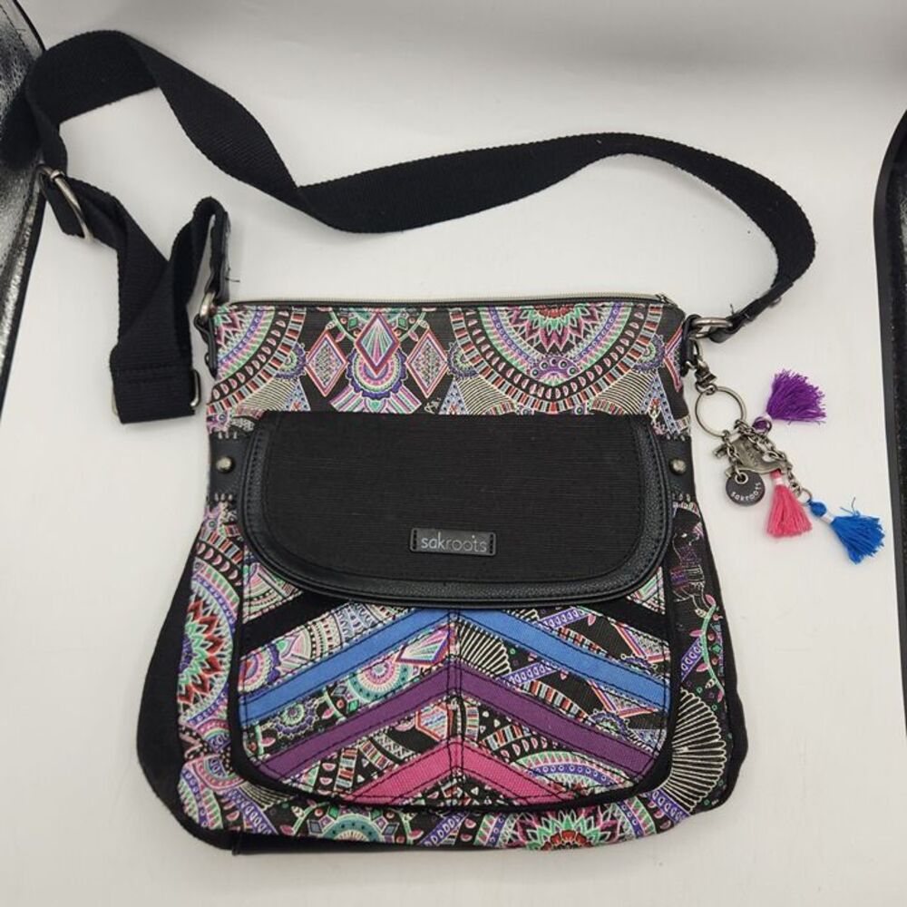 Sakroots Artist Circle Flap Crossbody, Onyx Wanderlust